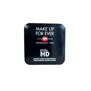 DOVANA - MAKE UP FOR EVER Presuota, bespalvė, matinį efektą sukurianti kompaktinė pudra #01 (translucent) 0,8g
