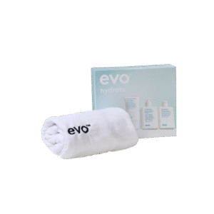 UNDERWRAPS HYDRATE: THE THERAPIST šampūnas + kondicionierius + THE GREAT HYDRATOR kaukė + plaukų rankšluostis